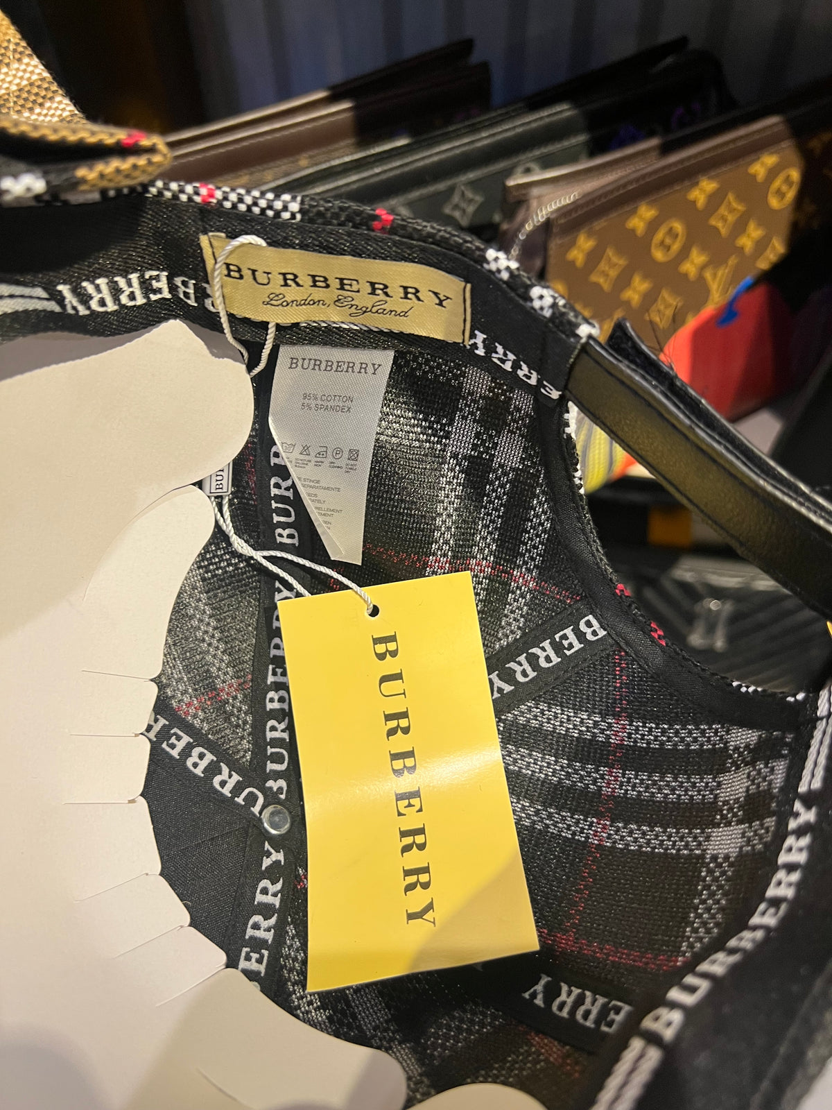 BURBERRY CAP