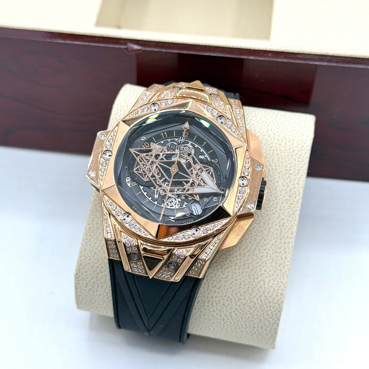 HUB MASTER PLUS WATCH WITH BOX