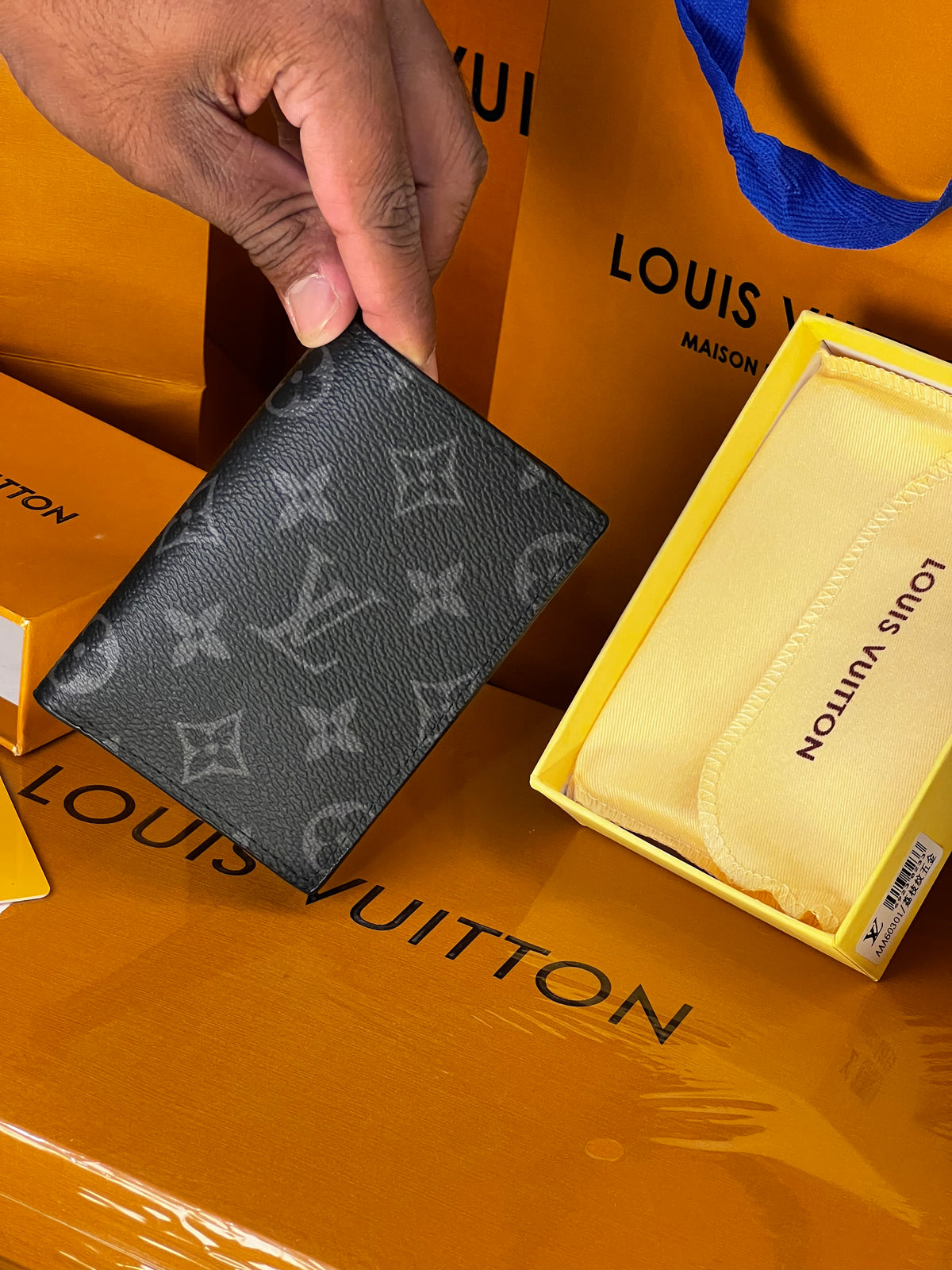 Lv Wallet/Card Holder