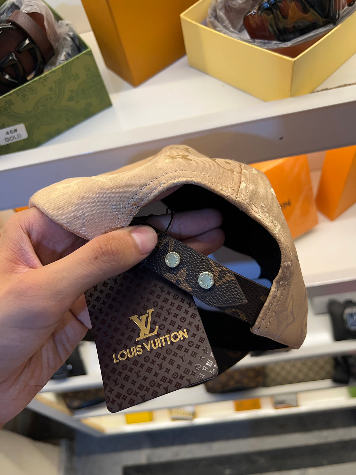 Lv Cap