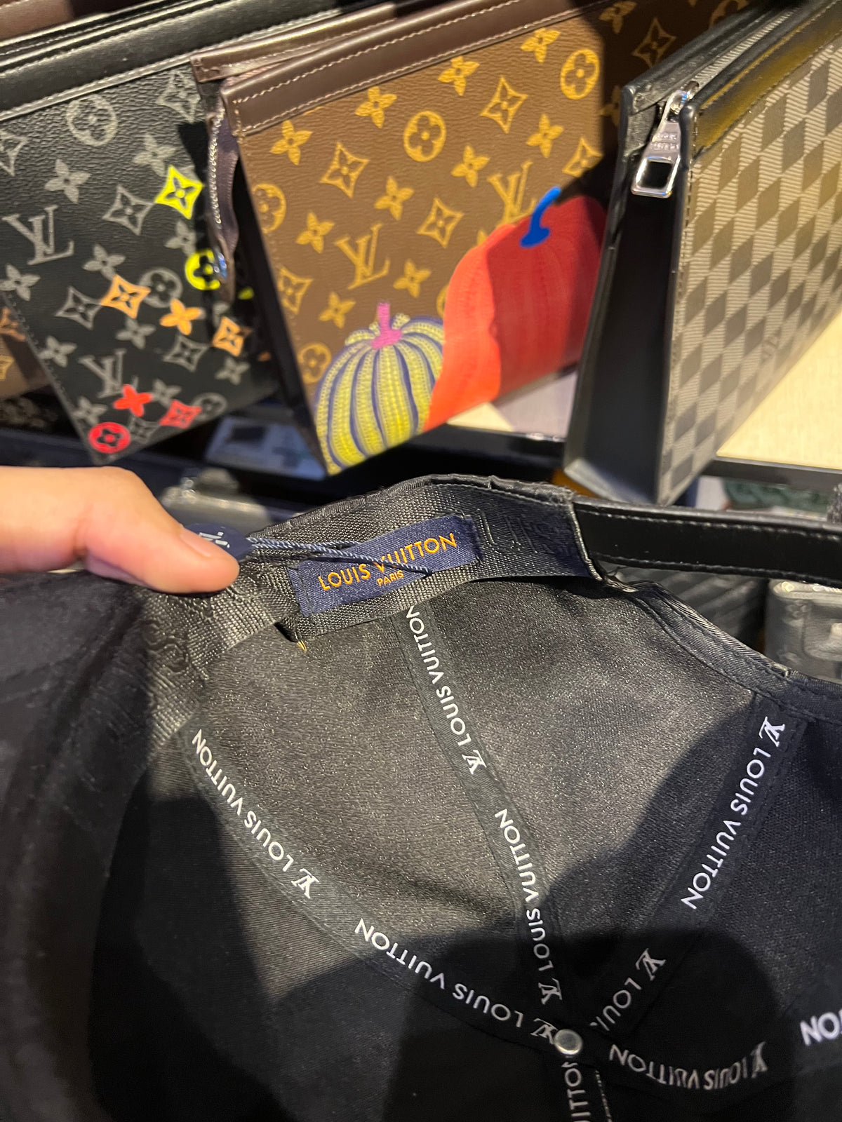 LV CAP