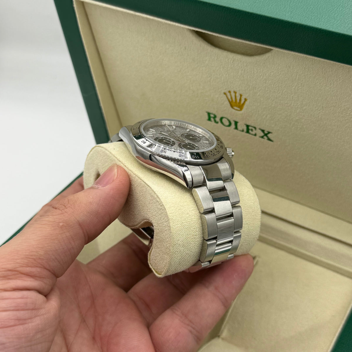 RXW MASTER PLUS WATCH
WITH BOX