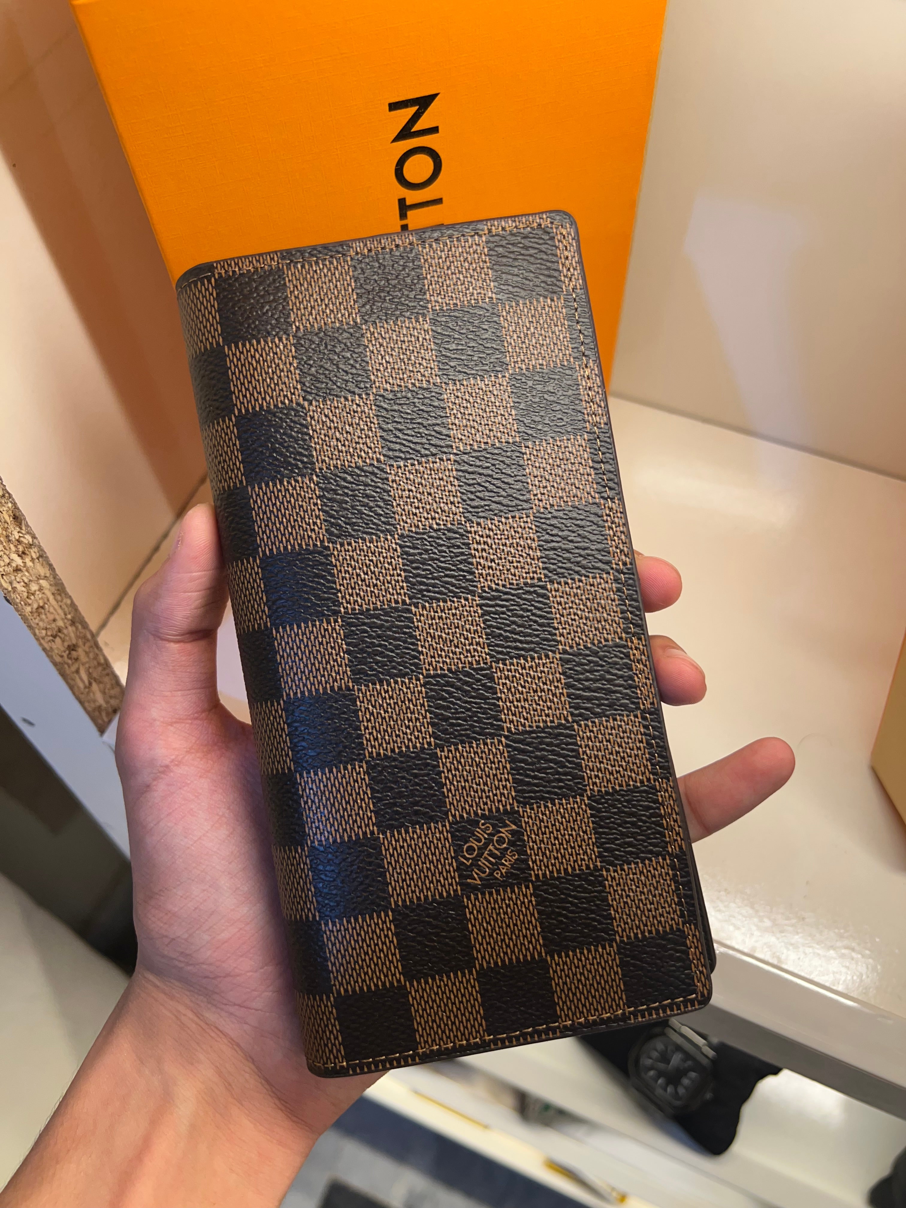 LV LONG WALLET BROWN