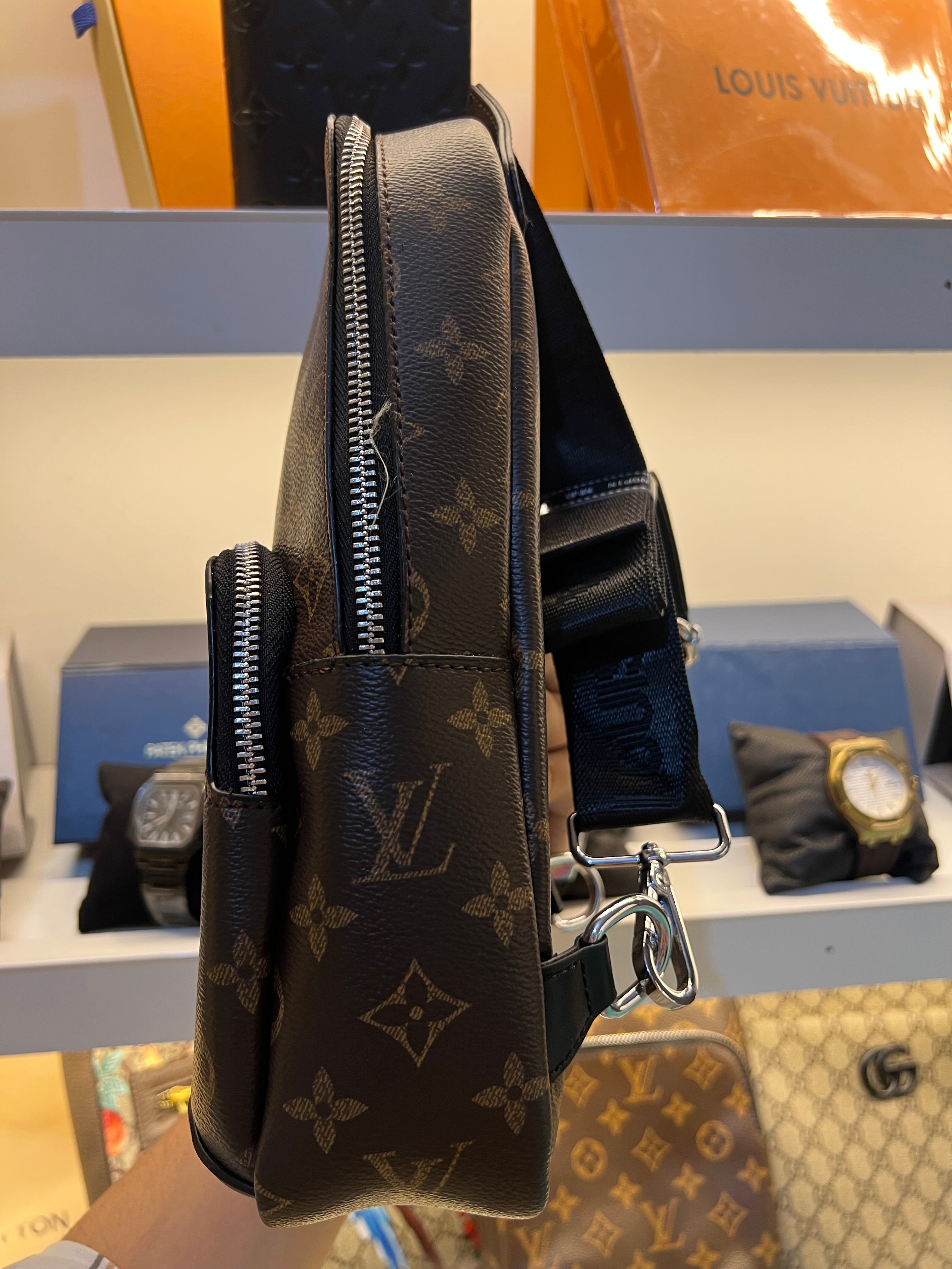 Louis Vuittion Shoulder Bag