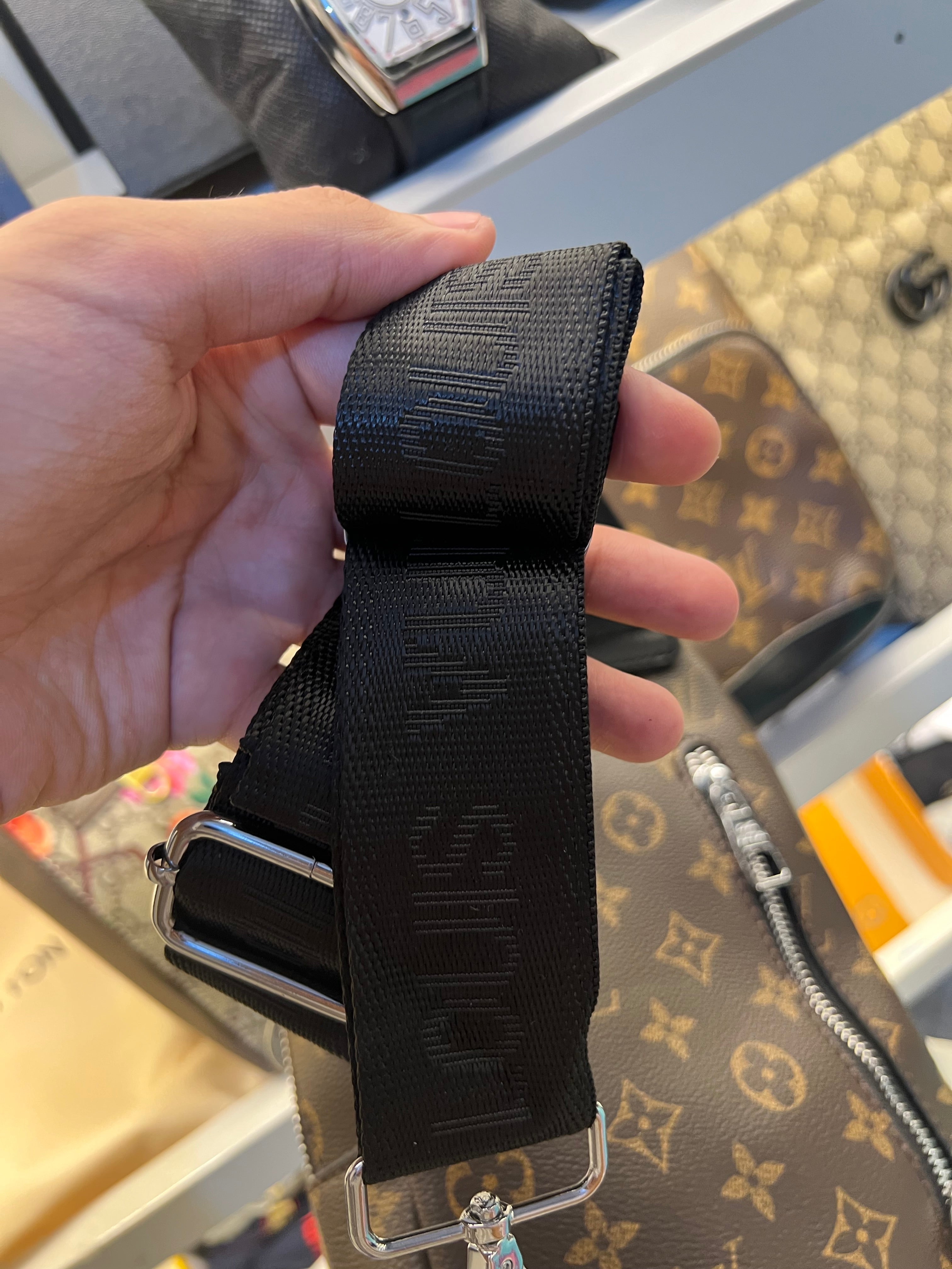 Louis Vuittion Shoulder Bag
