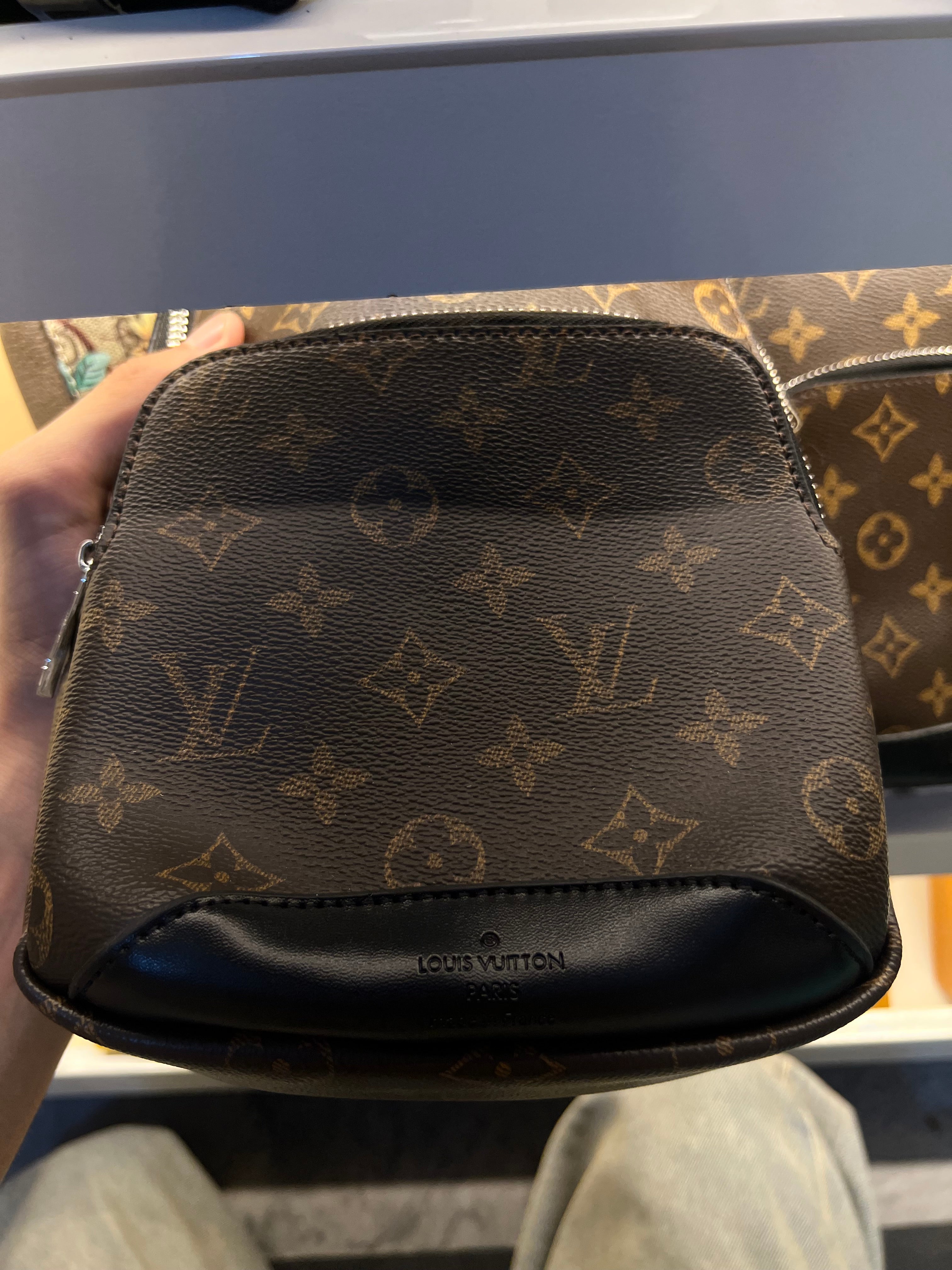 Louis Vuittion Shoulder Bag