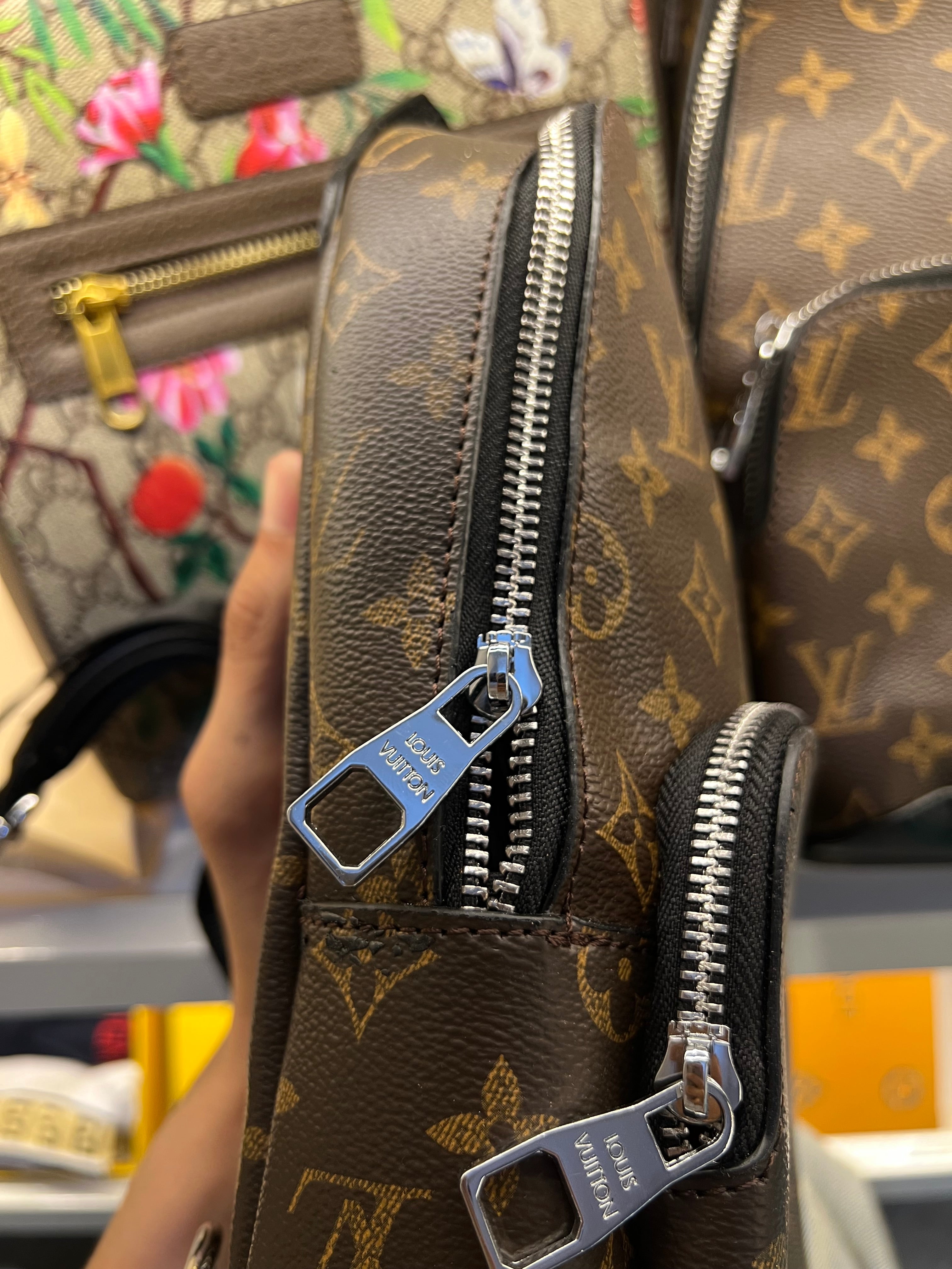 Louis Vuittion Shoulder Bag
