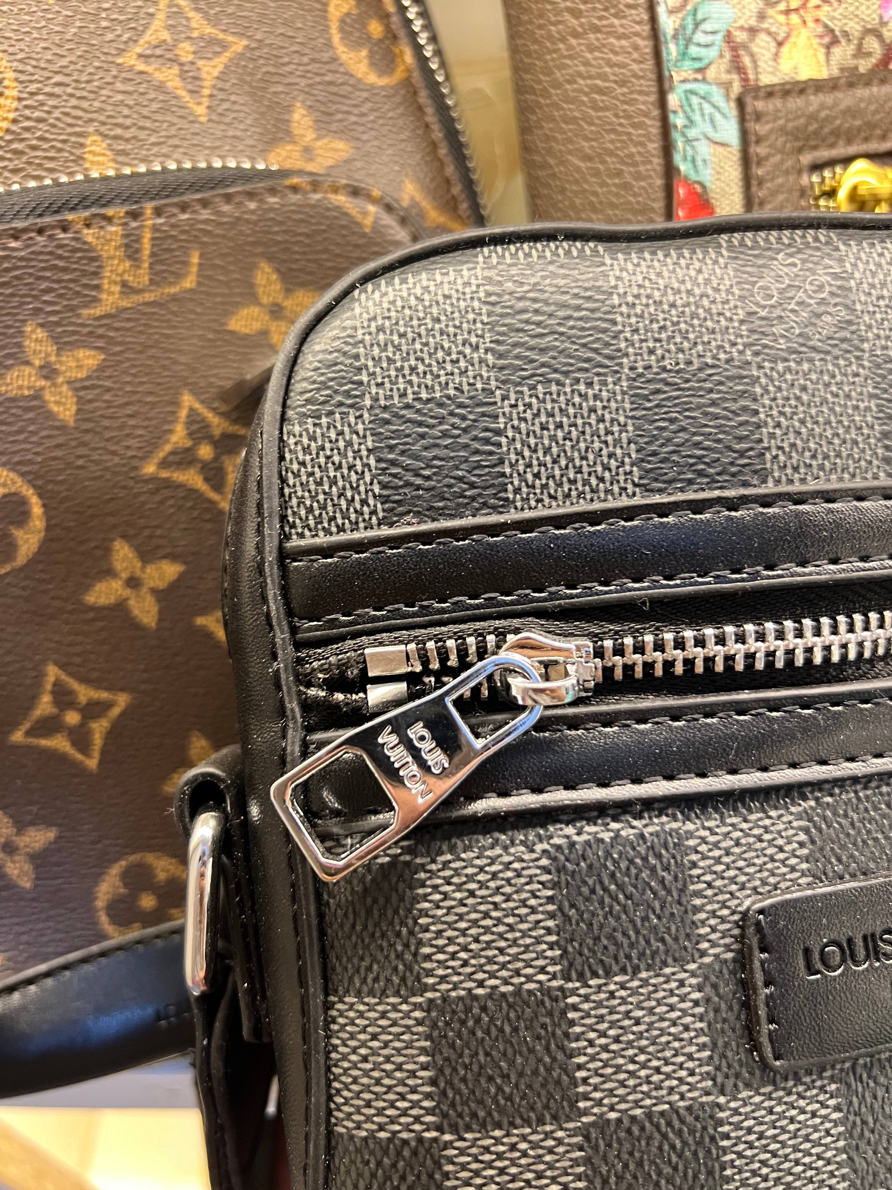 Louis Vuitton Travelling Bag
