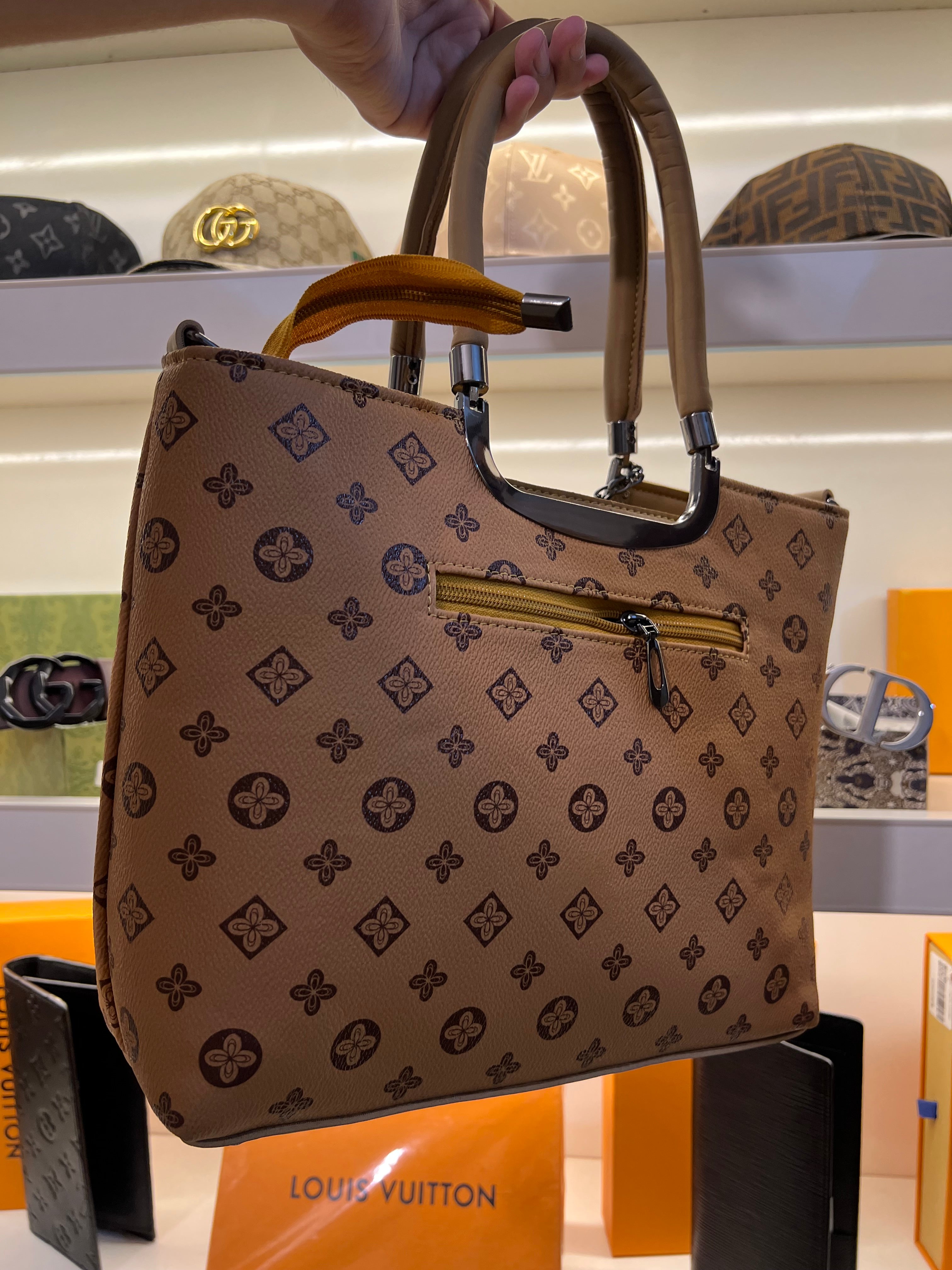 LV LADIES BAG