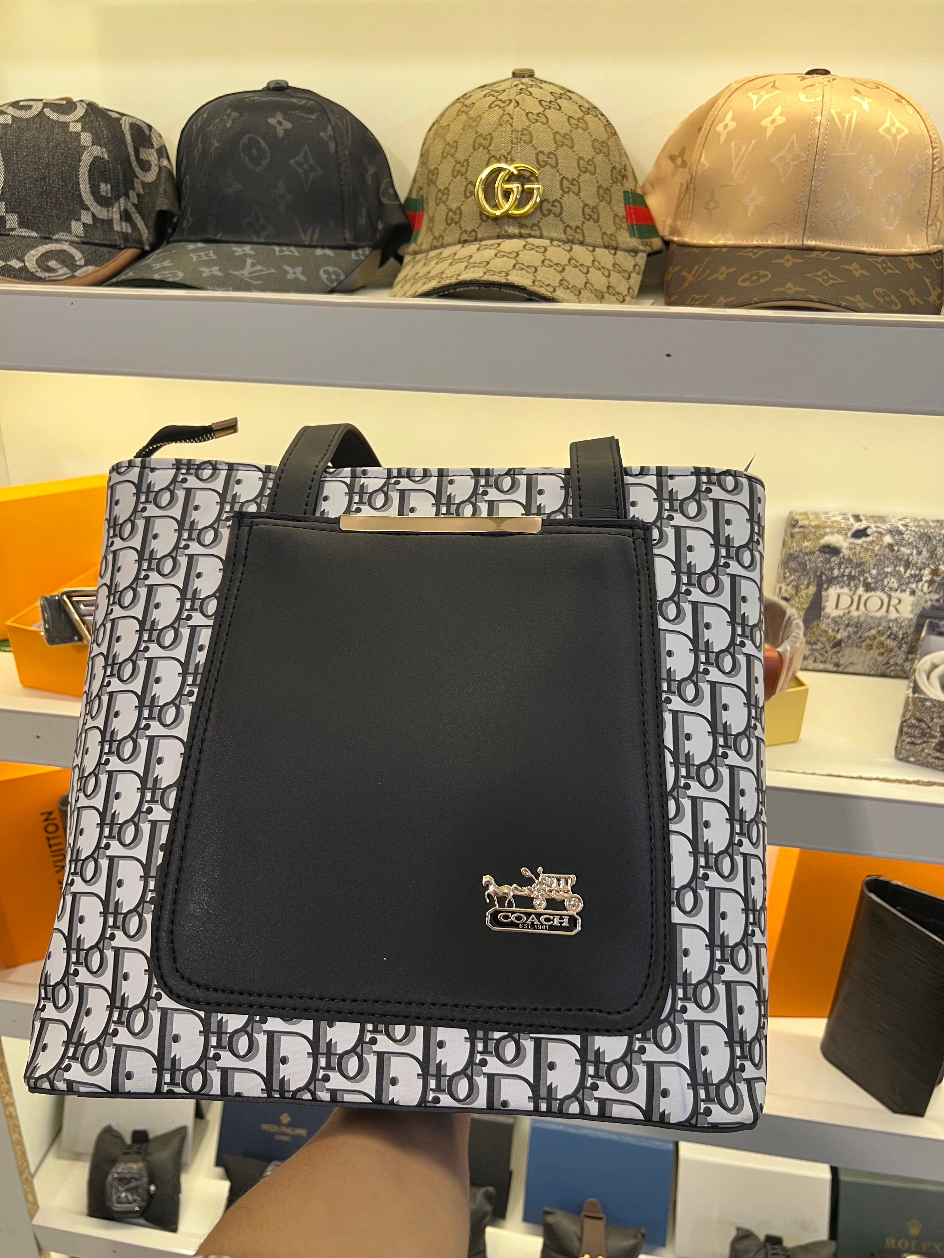COACH LADIES BAG