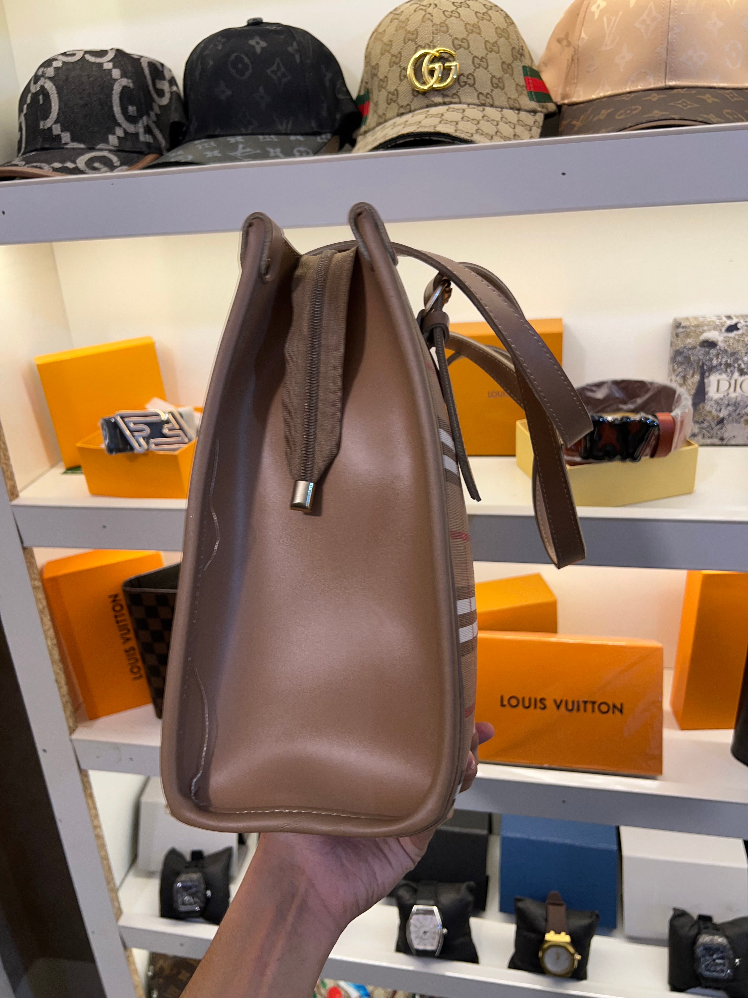 BURBERRY LADIES BAG