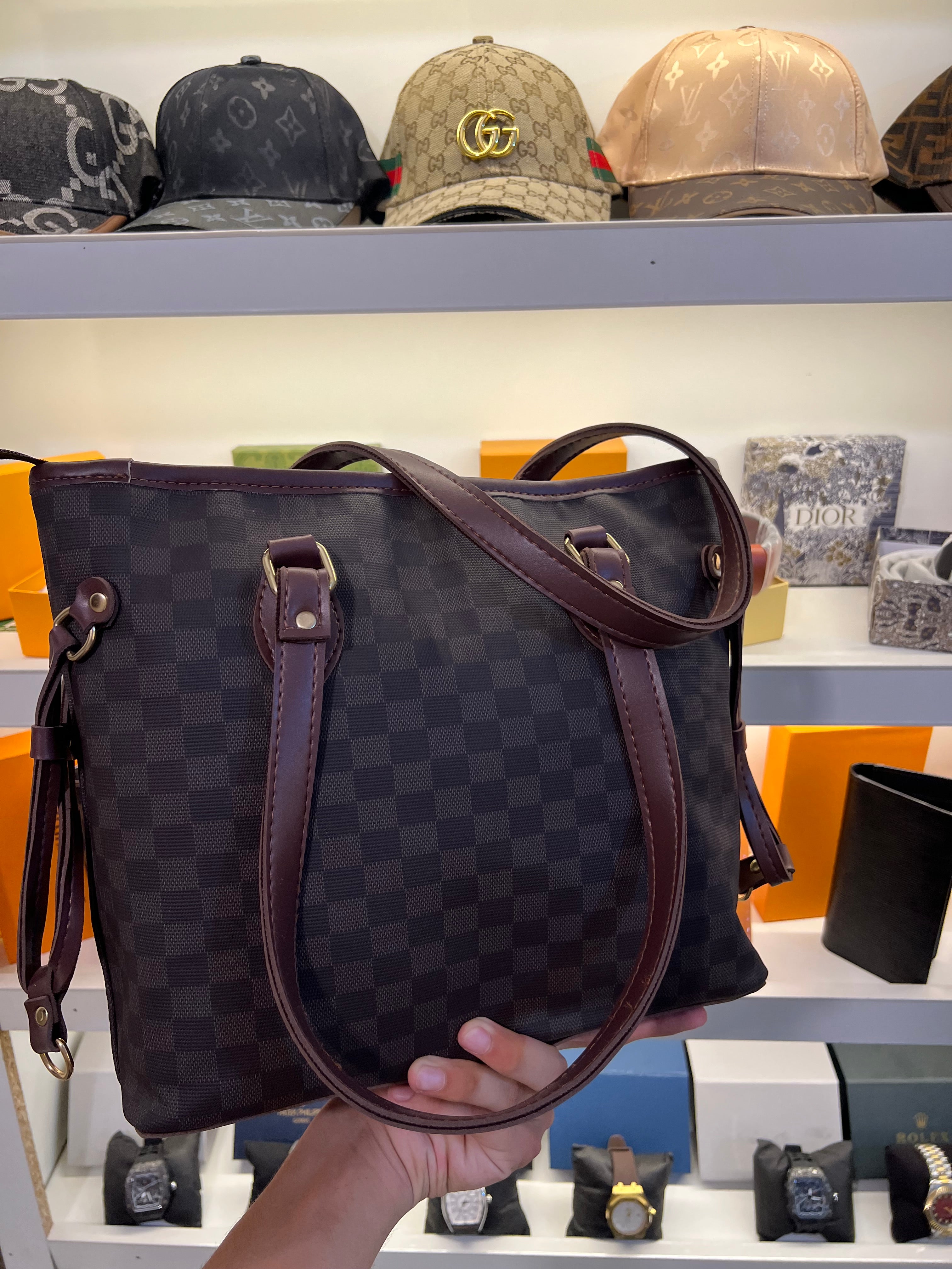 LOUIS VUITTION LADIES BAG