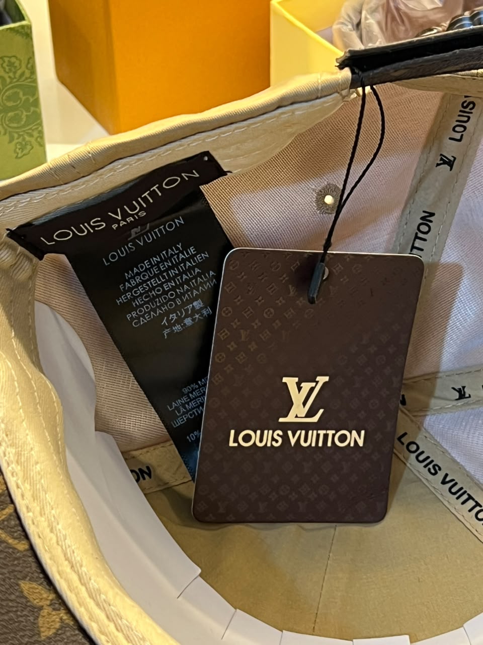 LOUIS VUTTION CAP