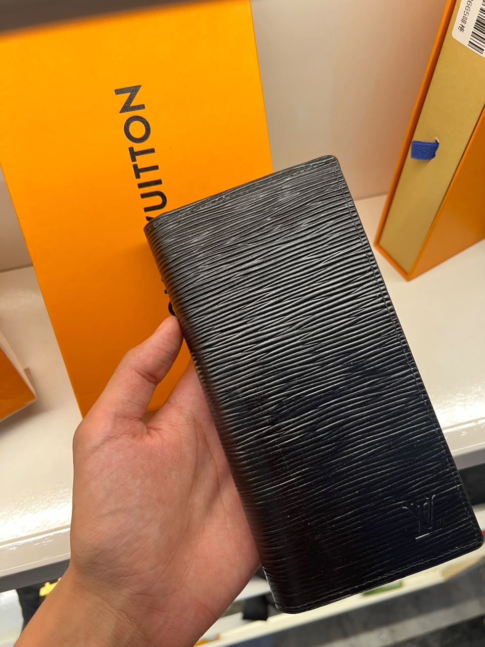 LV Premium Long Wallet (RIBBED)